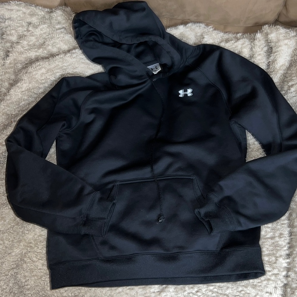 BLACK women under armour sweatshirt